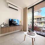 Διαμέρισμα Paceville Glow 5 *