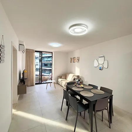 Paceville Glow One Apartamento