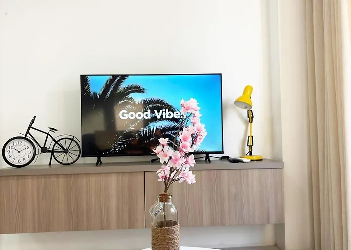 Paceville Glow 5 St. Julian's