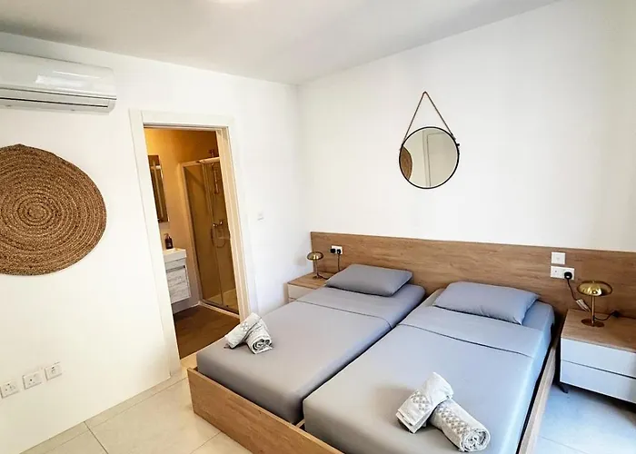 Paceville Glow 5 Apartamento *