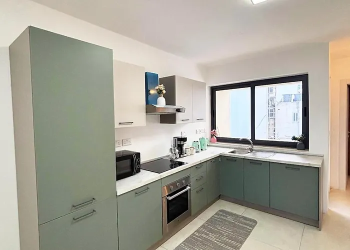 Apartamento Paceville Glow 5 *